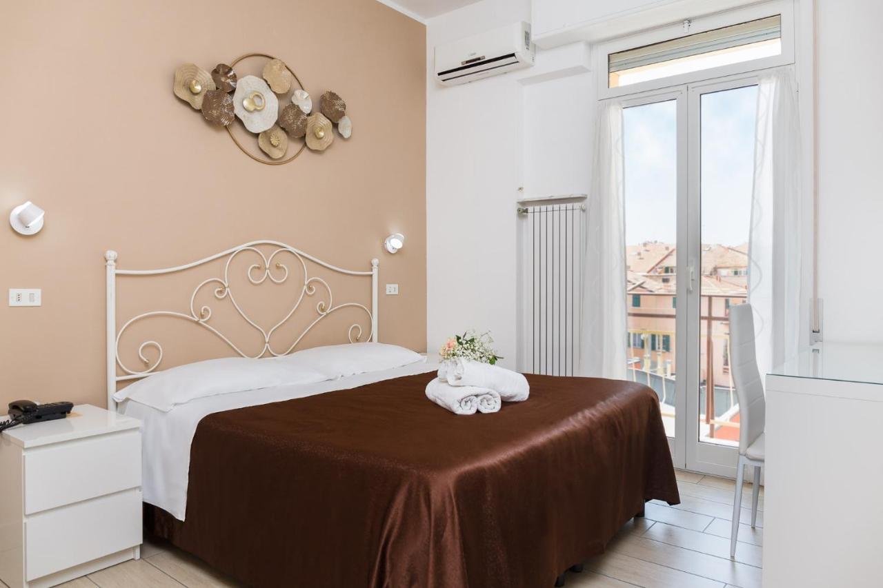 Lina Hotel 3*